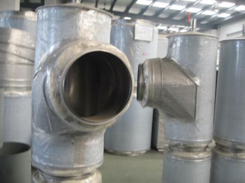 重庆不锈钢烟囱的筒体有包箍和钢筋应该如何拆除